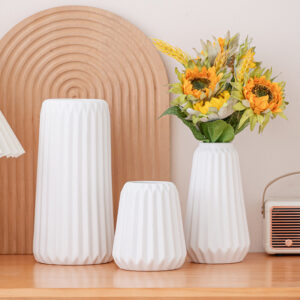 Simple ceramic vase